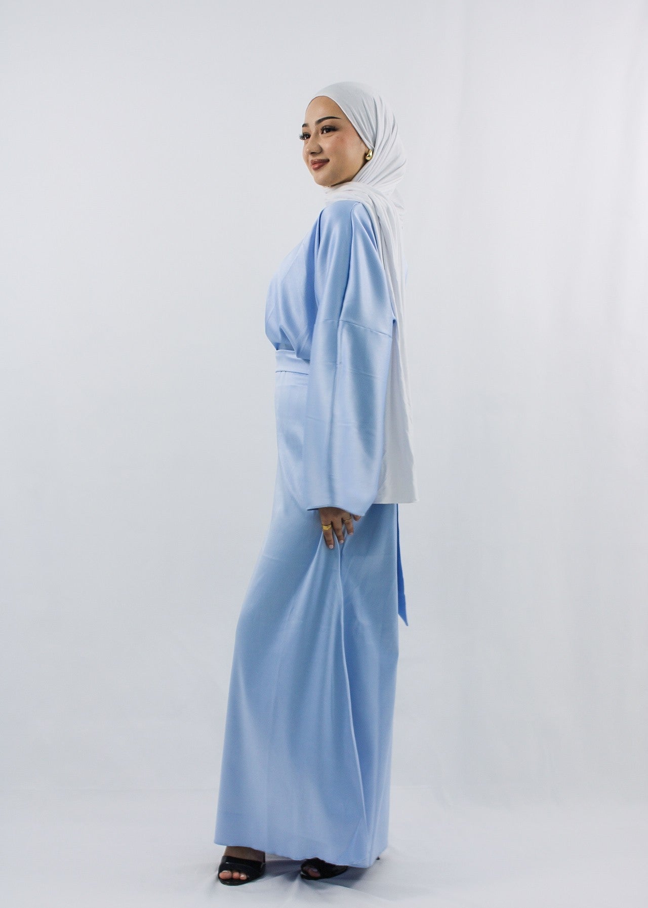 Kleid Dalia in Hellblau von der Seite 