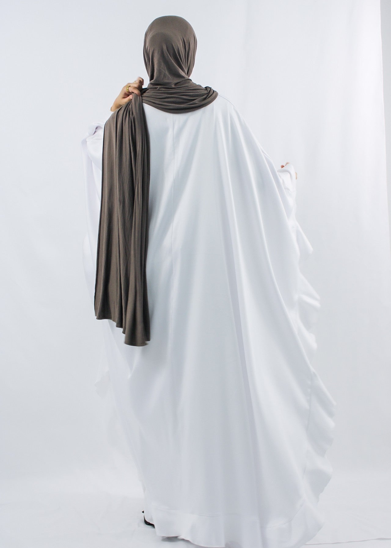 Abendkleid in Weiß von hinten